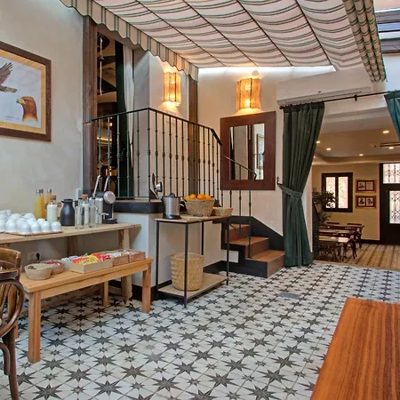 Hotel Hospedium La Farm 2*